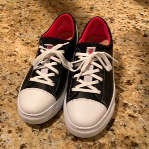Samuel Hubbard’s flight solo sneakers